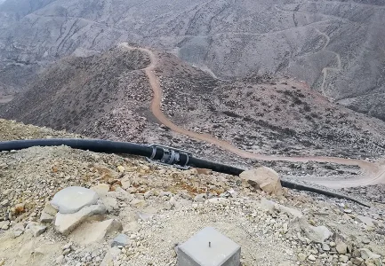 Transporte de Agua de Río en Terreno Dificultoso.
