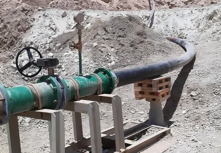 Instalación de un Sistema de Drenaje en una Mina de Rajo Abierto.